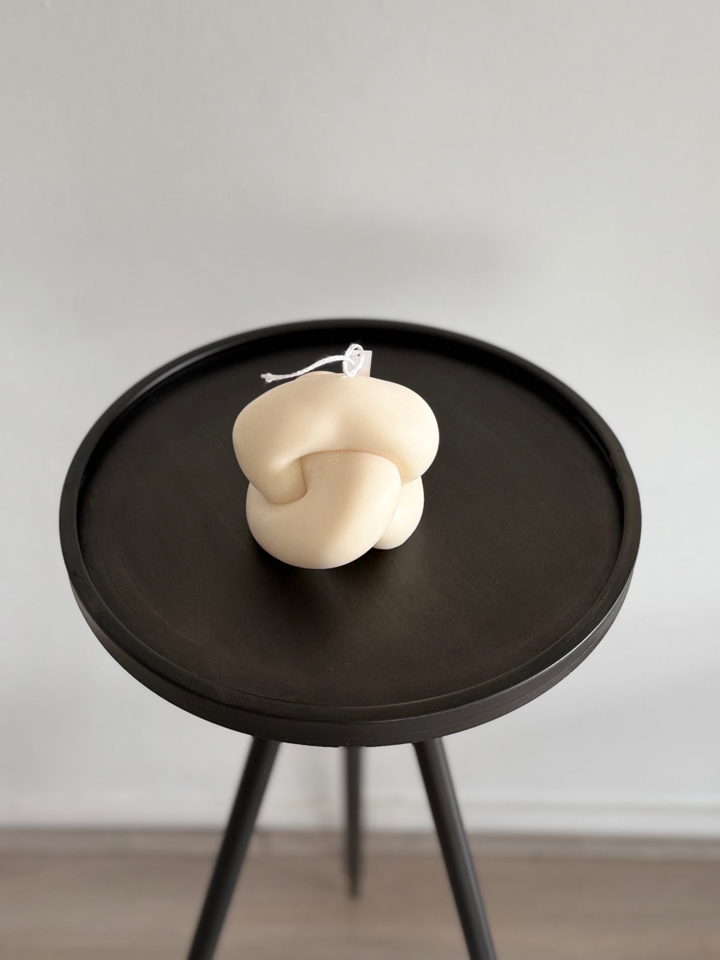 Knot candle