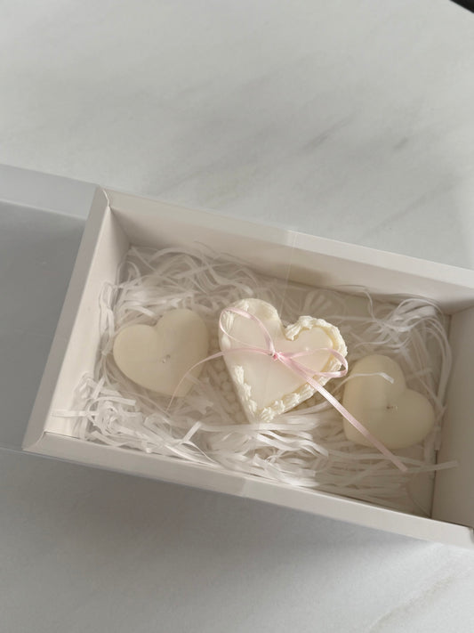 Vintage Heart Cake Candle Gift Set